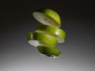 sliced green apple