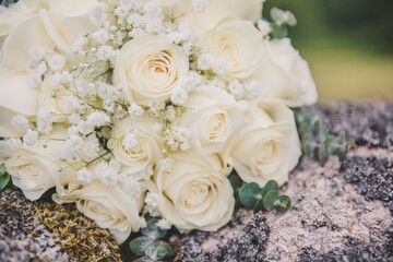 Close up of cream rose bouquet