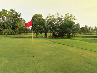 Obraz premium View of green golf course