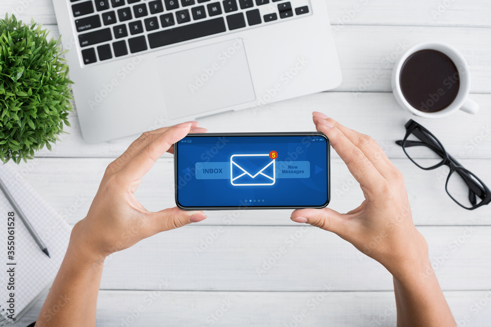Poster Unrecognizable Female Holding Smartphone With New Inbox Messages Notification On Screen