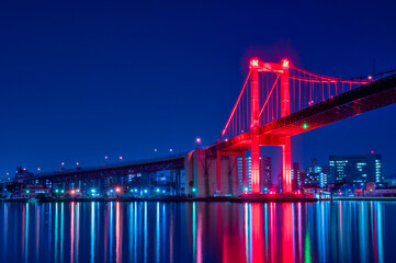 Fototapeta na wymiar 若戸大橋と洞海湾の夜景（福岡県北九州市）