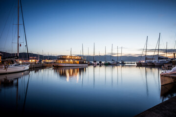Fototapeta na wymiar tranquil night view of pier