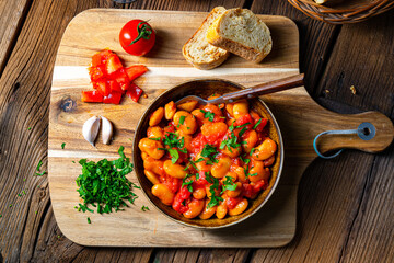 Rustic giant beans with fresh tomato sauce