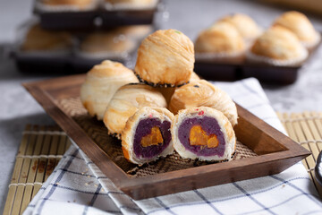 Preparation of Puff pastry dough for the Fried Chinese pastry