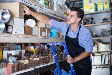  workman considers the small details in the boxes © JackF