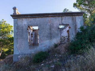 ruins of a small building in the municipality of Orgiva
