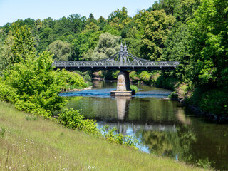 Fototapeta na wymiar Paradiesbrücke in Zwickau an der Mulde