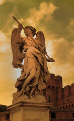 Angeli e Statue 