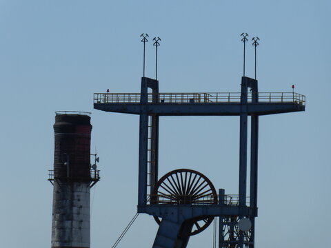 wieża i komin KWK Boże Dary