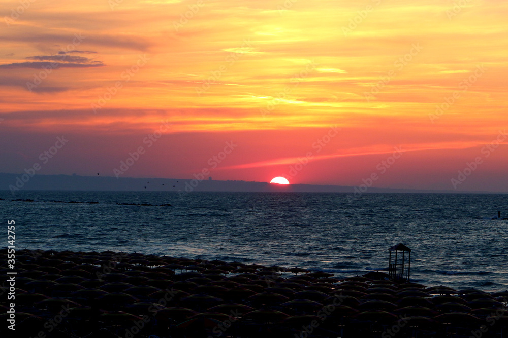 Wall mural Tramonto sul mare