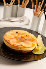 Tarta pastel de limón , individual. Lemon cake, individual.