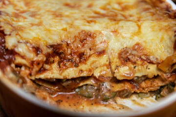 Eine fertige Gemüselasagne