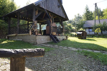 Altes Landhaus, Berhaus, Berghütte aus Holz und Stroh angebrannt