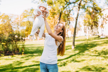 Fototapeta premium Portrait of a mother and child