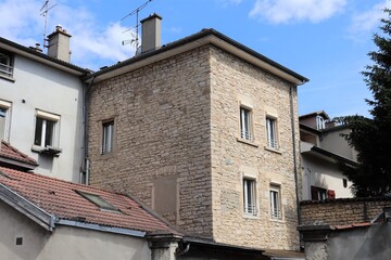 Maison d'habitation typique à Bourgoin Jallieu, ville de Bourgoin Jallieu, Département de l'Isère, France