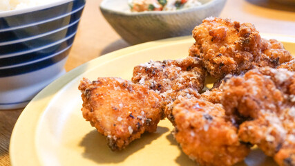 醤油味の唐揚げ