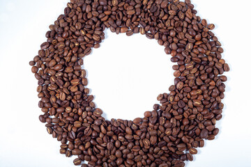 coffee beans forms O letter