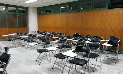 empty classroom due to Covid 19