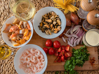 ingredients sea food pasta marinara 
