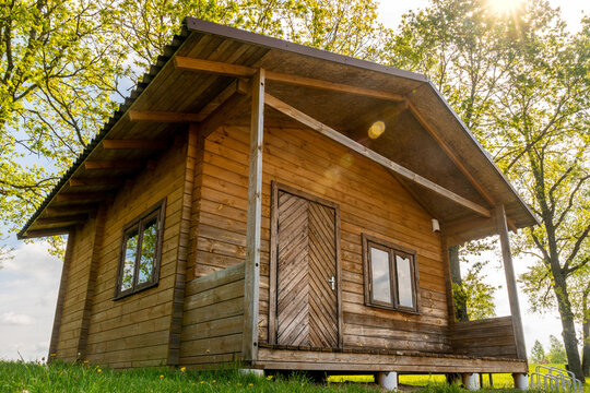 Small Hut For Garden