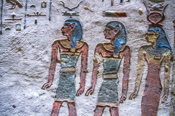 Obraz na płótnie Canvas Burial chamber with colorful Egyptian hieroglyphics at the valley of the kings, Luxor, Egypt
