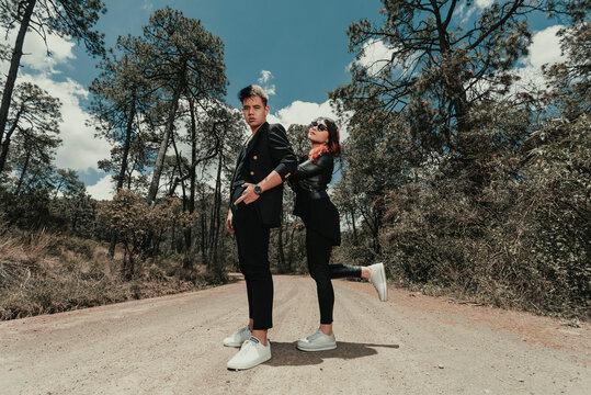 Pareja rockera