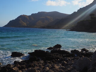 Paisaje monta&ntilde;as y mar 2