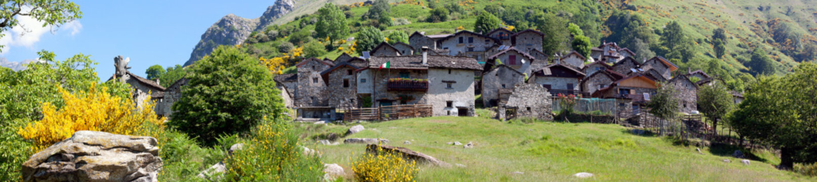 Panoramica di Baggio in Val Darengo