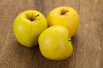 Yellow ripe apples