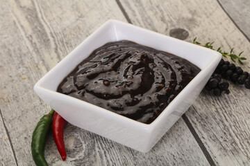 Black pepper sauce for meat