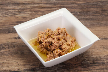 Canned tuna fish in the bowl