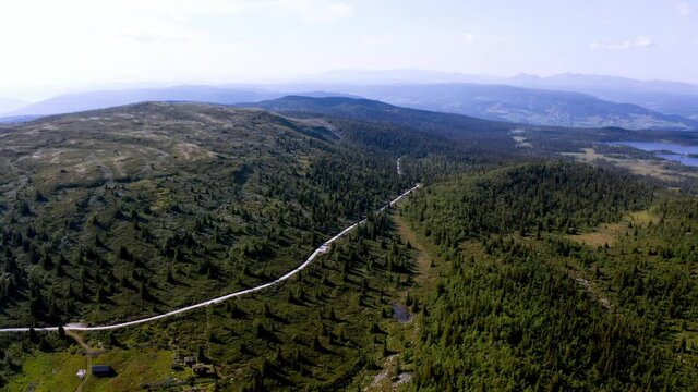 Drone in Hallingdal. Recorded in &Aring;l.