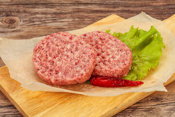 Raw beef cutlet for burger