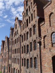 Fototapeta na wymiar historische Salzspeicher in Lübeck