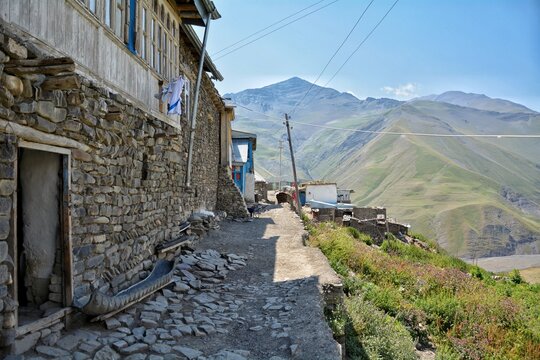 narrow street in the mountains