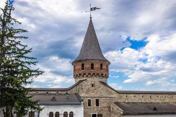 Fototapeta na wymiar Lanckoronska Tower of castle in historic part of Kamianets Podilskyi city, Ukraine