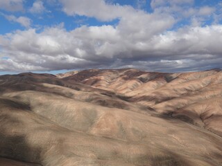 Naklejka premium where volcanic lava meets the sea creating a wonderful place