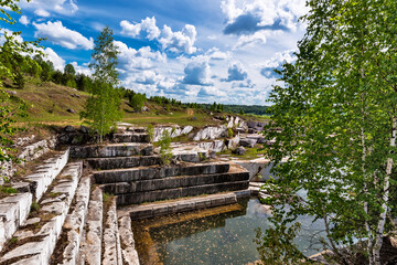 Naklejka premium Quarry for the extraction of natural pink marble