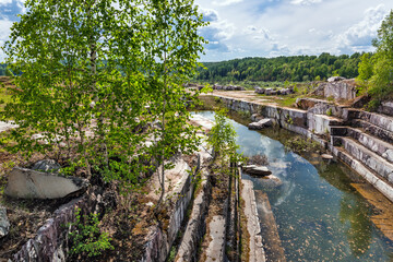 Fototapeta premium Quarry for the extraction of natural pink marble