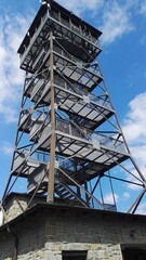 Wieża widokowa w Polsce na Czantorii w górach Beskidzkich © Magdalena