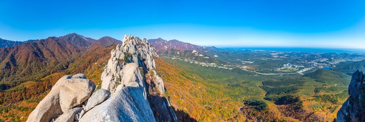Ulsan Bawi peak at Seoraksan national park in the Republic of Korea - obrazy, fototapety, plakaty