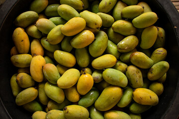 close up of a pile of mango