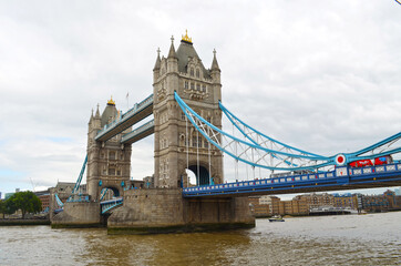 Fototapeta na wymiar View of the Tower Bridge in London, United Kingdom
