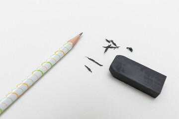 鉛筆 消しゴム 消しカス