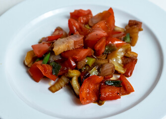 salad with chicken and vegetables