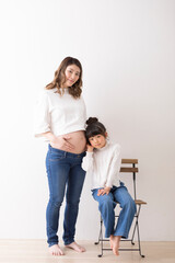 妊婦さんと女の子のポートレート