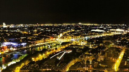 Fototapeta premium Paris de nuit, pris du haut de la tour effel