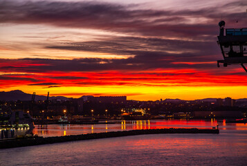 Fototapeta na wymiar Dawn at the port of Marseille
