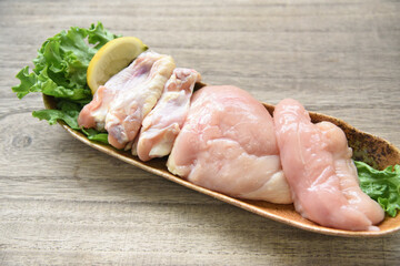 赤鶏盛り合わせ　鶏肉盛り合わせ