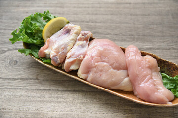 赤鶏盛り合わせ　鶏肉盛り合わせ